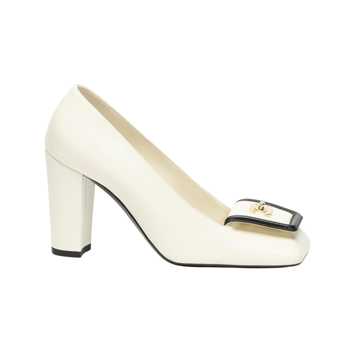 Chanel Pumps Ivory & Black