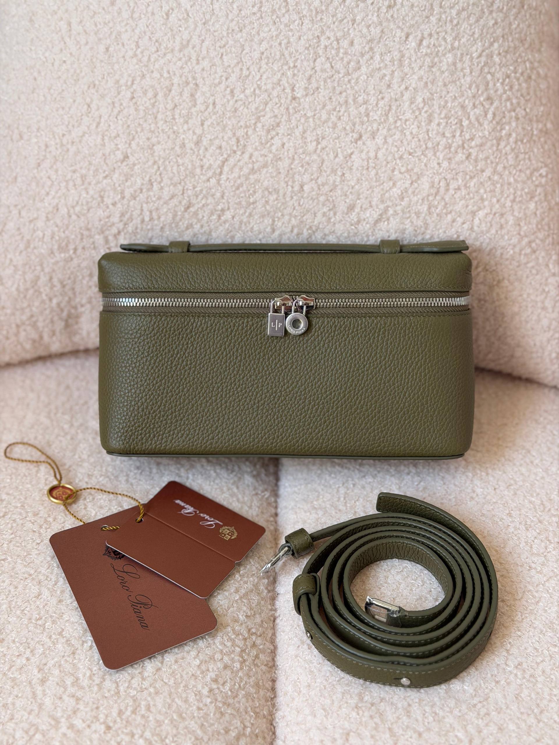 Loro piana L19 Calfskin